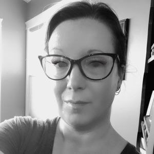 Meet your Posher, Joy